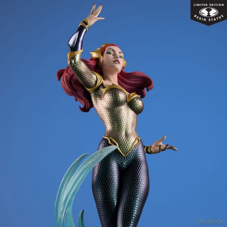 DC Direct Cover Girls Statue 1/8 Mera by J. Scott Campbell 26 cm