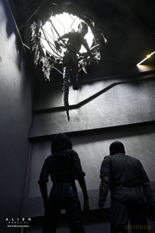 Alien: Romulus Action Figure Deluxe Suspended Lab Xenomorph XX121 18 cm