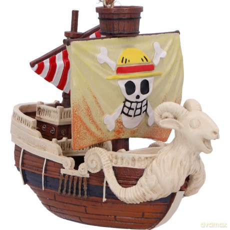One Piece Hanging Tree Ornament Going Merry 8 cm