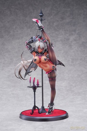 Original Character PVC Statue 1/6 Prisoner Knight Zephilia Tan Ver. 38 cm