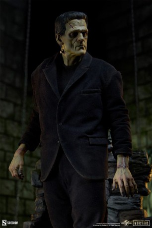 Frankenstein Premium Format Mixed Media Statue Frankenstein (Fabric Costume) 57 cm