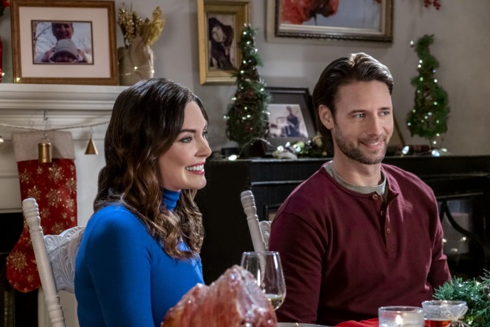 Hallmark 3-Movie Collection: Unlocking Christmas, The Christmas Charade, Operation Nutcracker [DVD]