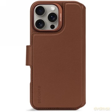 Etui skórzane Decoded Leather Detachable Wallet MagSafe z portfelem na iPhone 16 Pro Max - brązowe