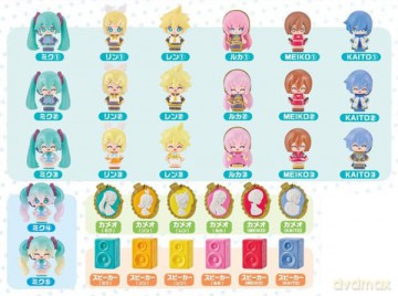 Hatsune Miku Surprise Mix Display (8)