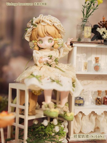 Original Character Trading Figures Vintage treasures - Antique Gift Box 18 cm Assortment (8)