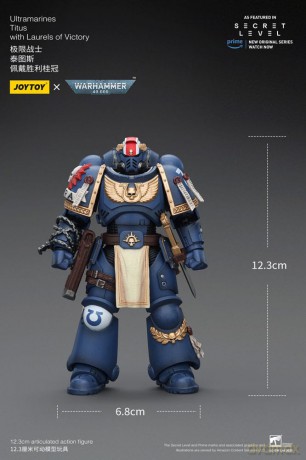 Warhammer 40,000 Action Figure Ultramarines Titus with Laurels of Victory 13 cm