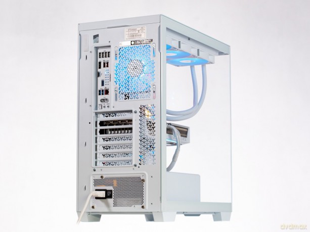 Komputer E-Sport Extreme GZ890T-CR1 Core Ultra 7K/32GB/2TB/RTX 5070 OC/Biały
