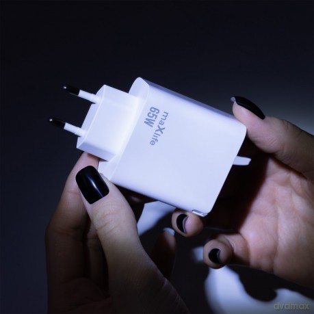 Maxlife ładowarka sieciowa GaN PD QC MXTC-09-65ACC 2x USB-C 1x USB 65W biała
