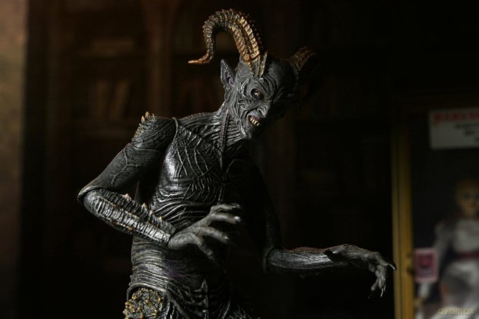 The Conjuring Universe Figure Ultimate Malthus the Demon 18 cm