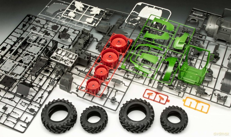 Model plastikowy Traktor Fendt 728 Vario