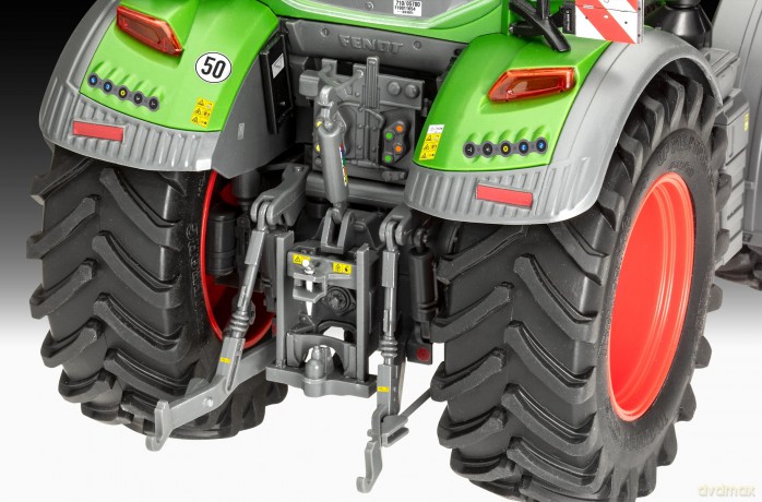 Model plastikowy Traktor Fendt 728 Vario