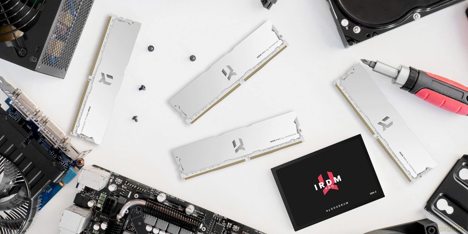 Pamięć DDR4 IRDM PRO 8/4000 (1* 8GB) 18-22-22 Biała