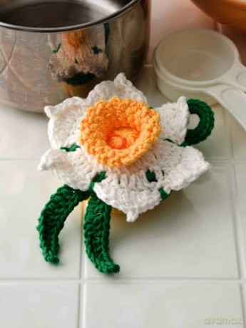25 Stash-Busting Crochet Projects (Annie's Crochet) [KSIĄŻKA]