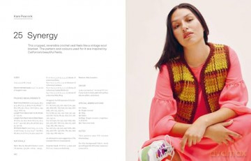 52 Weeks of Chunky Knits: Beautiful Patterns for Year-Round Knitting - Laine [KSIĄŻKA]