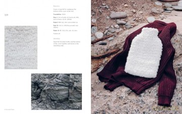A Crochet Year: 20 Striking and Seasonal Projects - Zoë Curtis [KSIĄŻKA]