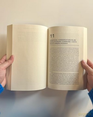 A Darwinian Survival Guide: Hope for the Twenty-First Century - Daniel R. Brooks [KSIĄŻKA]