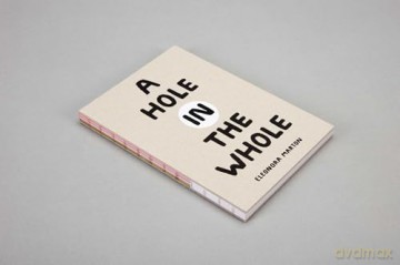 A Hole in the Whole - Eleonora Marton [KSIĄŻKA]
