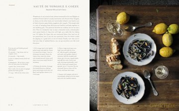 A Kitchen in Italy: A Year of Family Meals and Celebrations from Our Home - Mimi Thorisson [KSIĄŻKA]
