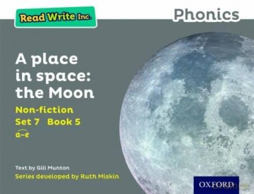 A Place in Space: The Moon (Grey Set 7 Non-fiction 5) (Read Write Inc. Phonics) - Gill Munton [KSIĄŻKA]