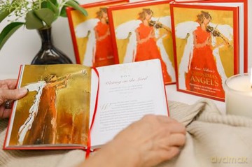Anne Neilson's Christmas Angels: Devotions and Art of Hope and Joy for the Christmas Season - Anne Neilson [KSIĄŻKA]