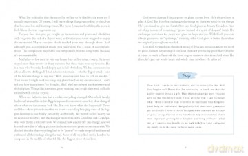 Any Given Moment: 52 Devotions and Prayers to Feel the Goodness of God - Sarah Molitor [KSIĄŻKA]