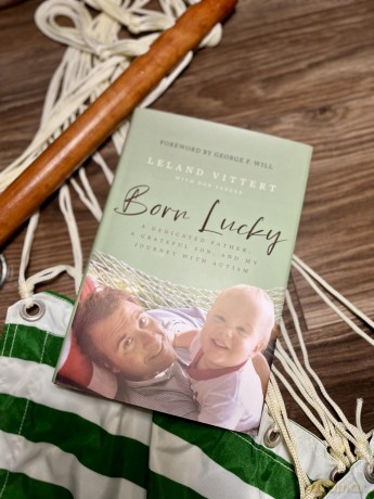 Born Lucky: A Dedicated Father, A Grateful Son, and My Journey with Autism - Leland Vittert [KSIĄŻKA]