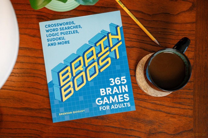 Brain Boost: 365 Brain Games for Adults: Crosswords, Word Searches, Logic Puzzles, Sudoku, and More - Brendan Quigley [KSIĄŻKA]