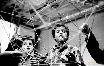Charas: The Improbable Dome Builders - Syeus Mottel [KSIĄŻKA]