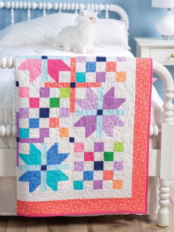 Colorful Quilts for Kids: 10 Fun Designs (Annie's Quilting) - Annie's [KSIĄŻKA]