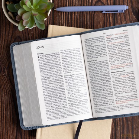 CSB Large Print Compact Reference Bible, Digital Study Edition, Slate LeatherTouch - CSB Bibles by Holman [KSIĄŻKA]
