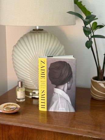 Dead and Alive - Zadie Smith [KSIĄŻKA]