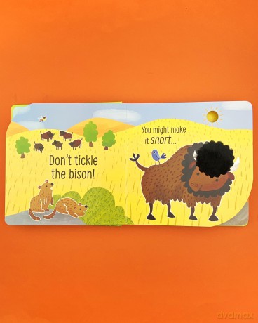 Don't Tickle the Turkey! (DON'T TICKLE Touchy Feely Sound Books): Interactive Touch And Feel Sensory Animal Adventure Sound Book - Sam Taplin [KSIĄŻKA]