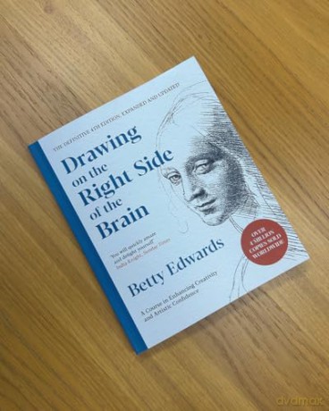 Drawing on the Right Side of the Brain: A Course in Enhancing Creativity and Artistic Confidence: The Definitive 4th Edition - Betty Edwards [KSIĄŻKA]
