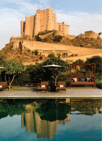 Glorious Hotels of India - Cosmo Brockway [KSIĄŻKA]