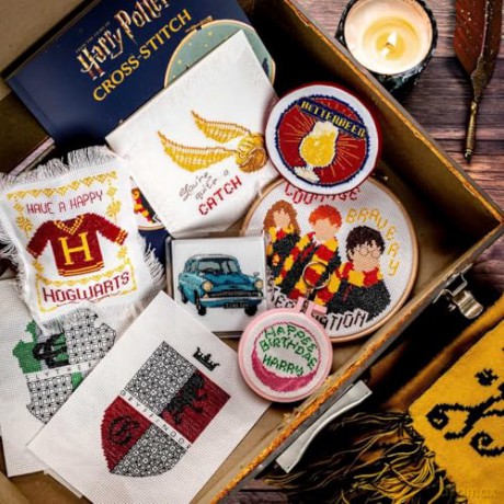 Harry Potter Cross-Stitch (Cross-stitch Kits) - Editors of Thunder Bay Press [KSIĄŻKA]