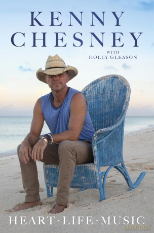 Heart Life Music: A New York Times Bestselling Memoir from the Beloved Country Music Star - Kenny Chesney [KSIĄŻKA]