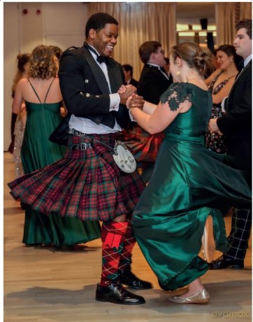 Heel for Heel: The story of Scottish dance - Cindy Gray [KSIĄŻKA]