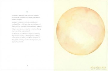 Hold Nothing: An Invitation to Let Go and Come Home to Yourself - Elena Brower [KSIĄŻKA]