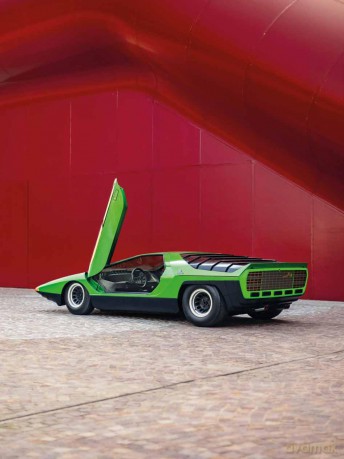 Iconic Classic Cars (Iconic Motors) - Kevin van Campenhout [KSIĄŻKA]