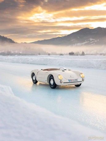 Iconic Classic Cars (Iconic Motors) - Kevin van Campenhout [KSIĄŻKA]