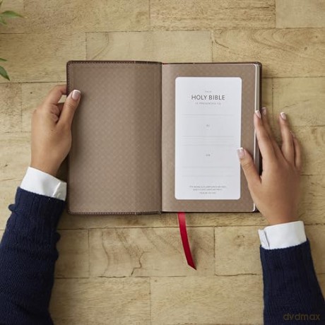 KJV, Personal Size New Testament, Brown Leathersoft, Red Letter, Comfort Print: KJV, New Testament, Brown, Red Letter, Comfort Print - Thomas Nelson [KSIĄŻKA]