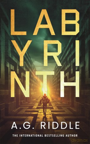 Labyrinth - A.G. Riddle [KSIĄŻKA]