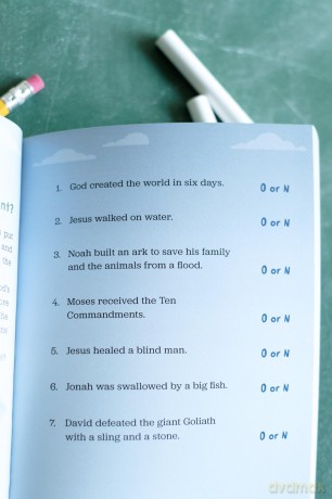 Let's Learn the Bible: A Kid's Guide to God's Word - Trisha White Priebe [KSIĄŻKA]