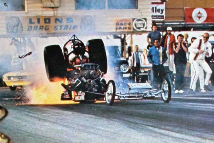 Lions Drag Strip: 1955-1972 - Lou Hart [KSIĄŻKA]