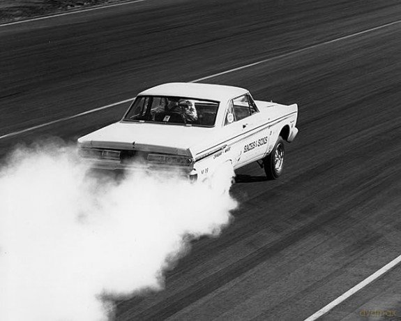 Lions Drag Strip: 1955-1972 - Lou Hart [KSIĄŻKA]