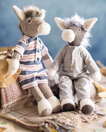Luna Lapin Stitched With Kindness: New friends to make and stories to share: 5 - Sarah Peel [KSIĄŻKA]