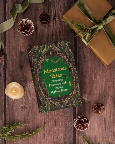 Monstrous Tales: Haunting encounters with Britain's mythical beasts - Rosie Andrews [KSIĄŻKA]
