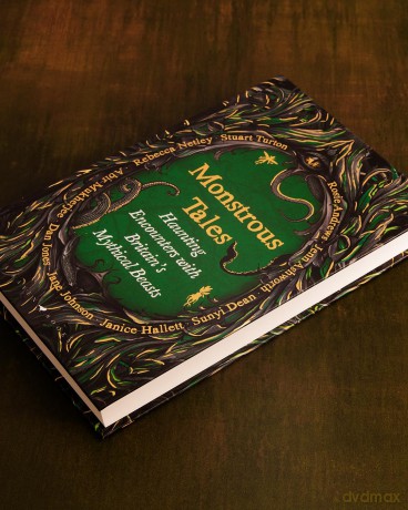 Monstrous Tales: Haunting encounters with Britain's mythical beasts - Rosie Andrews [KSIĄŻKA]