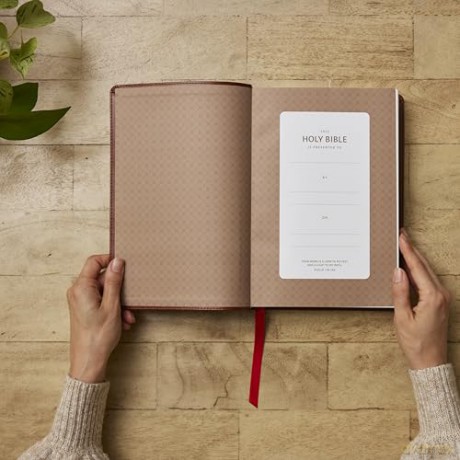 NKJV Giant Print End-of-Verse Reference Bible, Brown Leathersoft, Red Letter, Comfort Print: Holy Bible - Thomas Nelson [KSIĄŻKA]