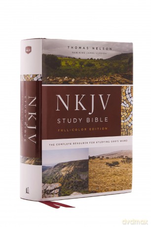 NKJV Study Bible, Hardcover, Burgundy, Full-Color, Comfort Print: The Complete Resource for Studying God's Word - Thomas Nelson [KSIĄŻKA]